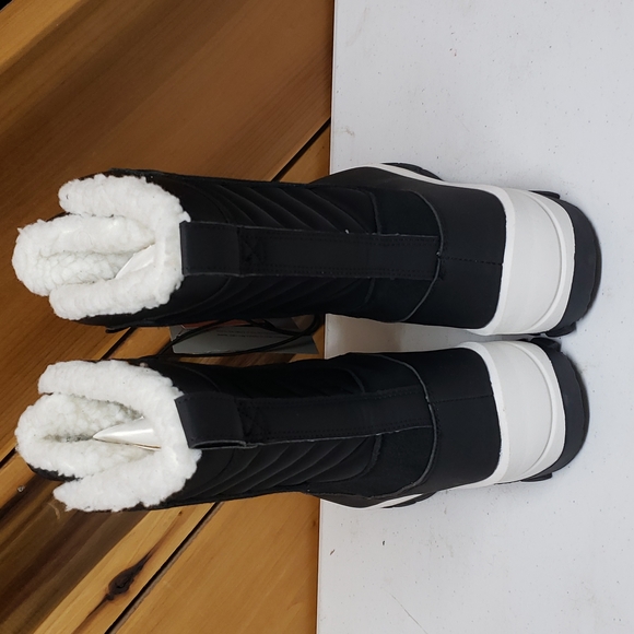 NEW! Camila Winter Snow Black Boots - All in Motion - Picture 4 of 5